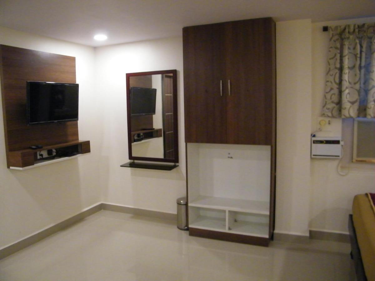 Hotel The White House Residency Chennai Exterior foto